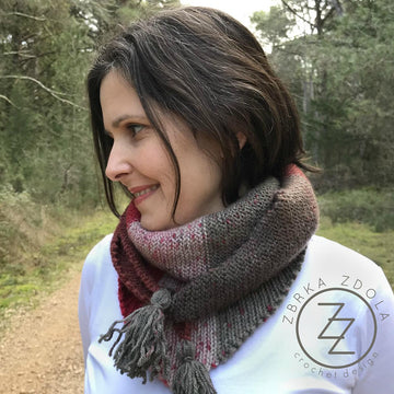 Ruth triangle scarf