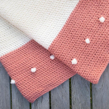 Polka Dots Edge Blanket