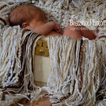 B07 Fringe Blanket