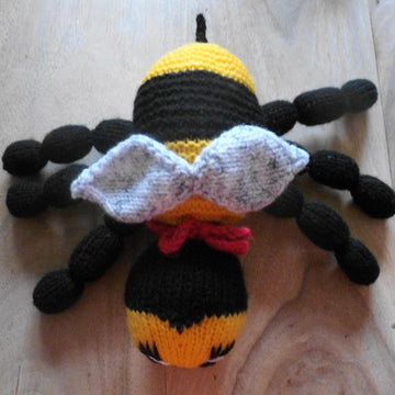 Billy Buzz & Bella Bumble