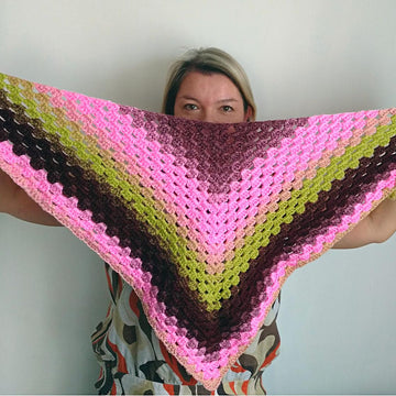 Candy triangle shawl