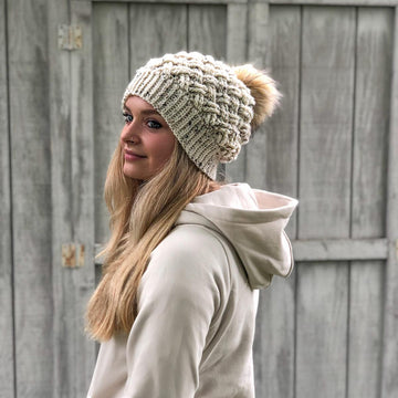 Mini Tundra Weave Slouch