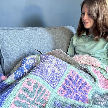 Blooming Tiles Blanket