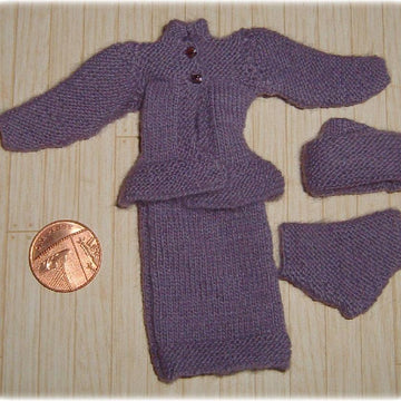 1:12th scale Ladies Cossack Suit Set