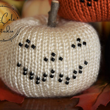 Knit Jack- O' -Lantern