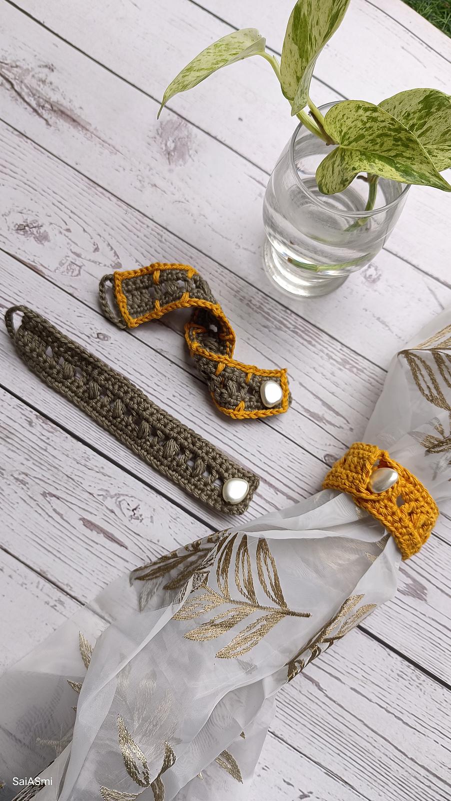 Pillars 'n' Spikes Curtain Ties