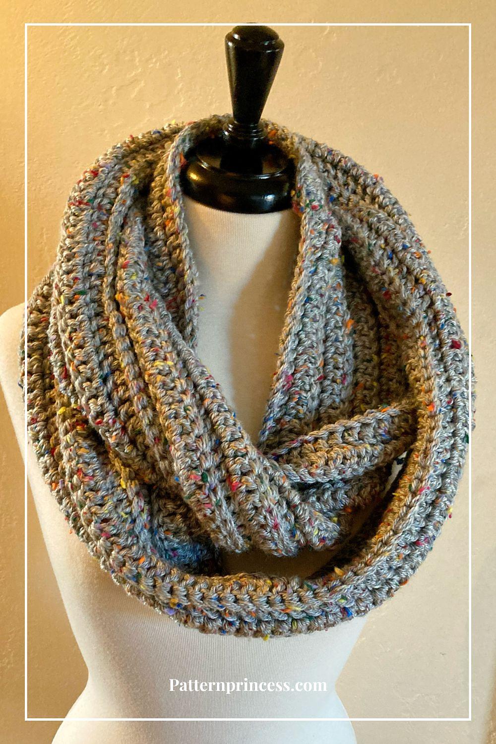 Chunky Tweed Infinity Scarf Beginner
