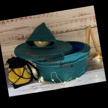 Hooded Cloak Sweet Chocolate Tub Tin Cover Knitting Pattern