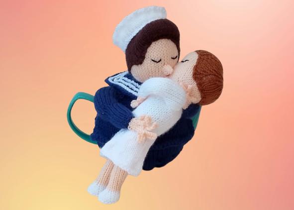 End of the War Kiss Tea Cosy