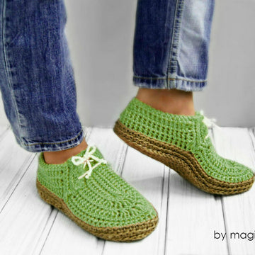 Green mocassins