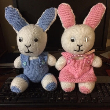 Cute and Cuddly Knitting Pattern Book