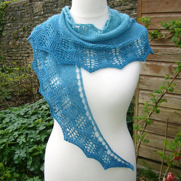 Dancing waves shawl