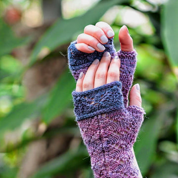Demoiselle Cowl and Mitt set