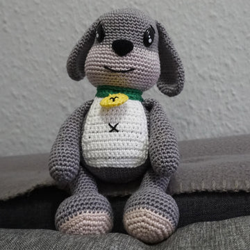 Crochet pattern dog Tom