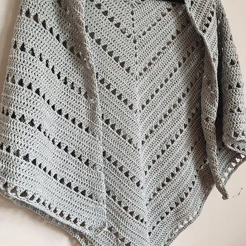 The Jamra Triangle Shawl