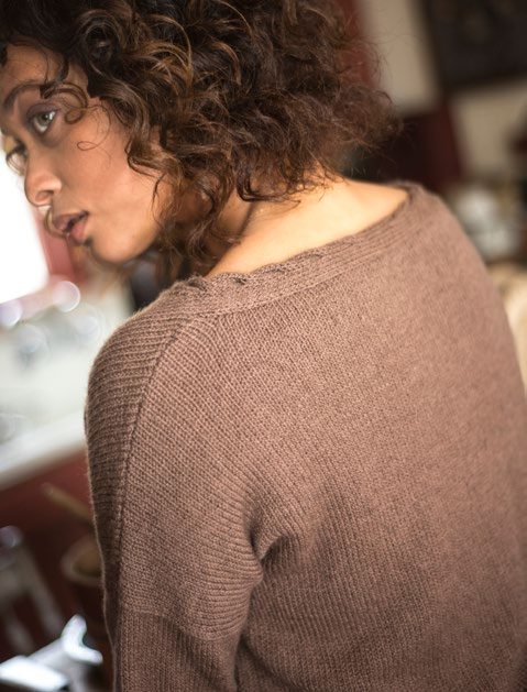 Daraja Pullover in Berroco Quechua - 389-2 - Downloadable PDF
