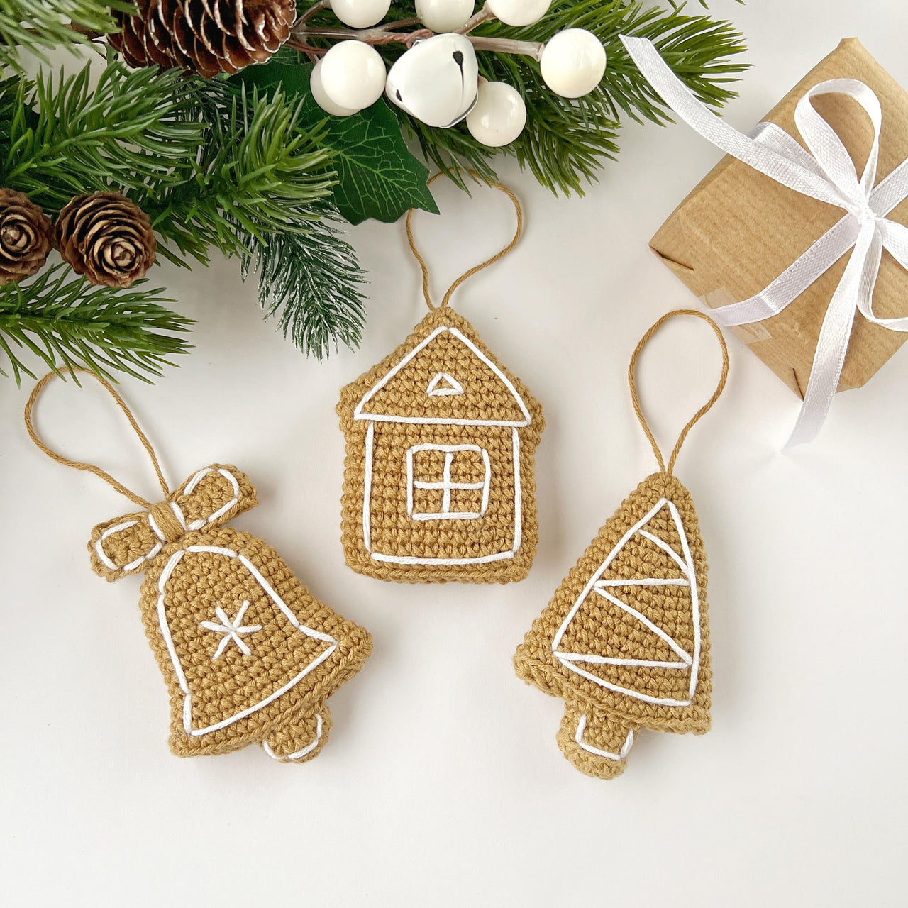 Crochet Christmas gingerbread ornaments pattern Amigurumi holiday decor