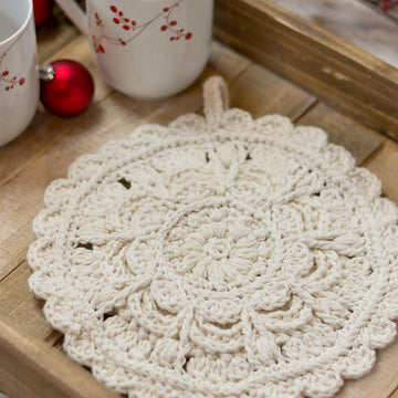 Winter Opulence Round Hotpad