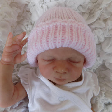 Premature to newborn baby ribbed hat