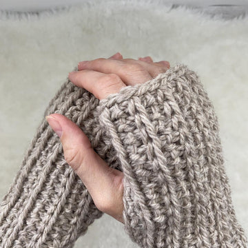 Sandy Fingerless Mittens