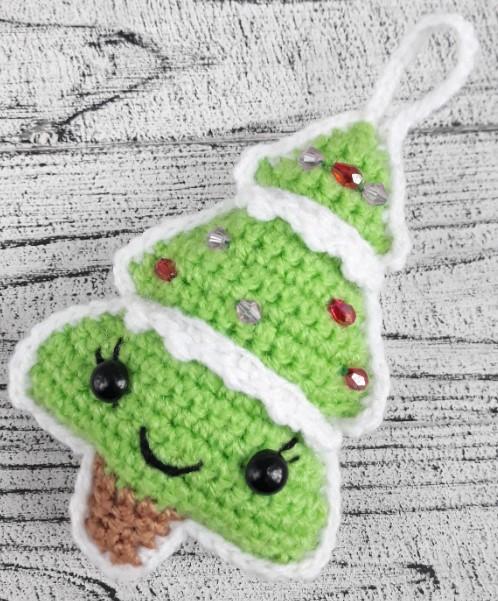 Crochet Christmas Tree Pattern: Mini Xmas Ornament DIY (PDF File)
