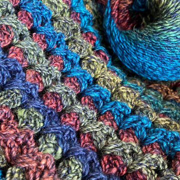 Forest Berry Crossweave Throw