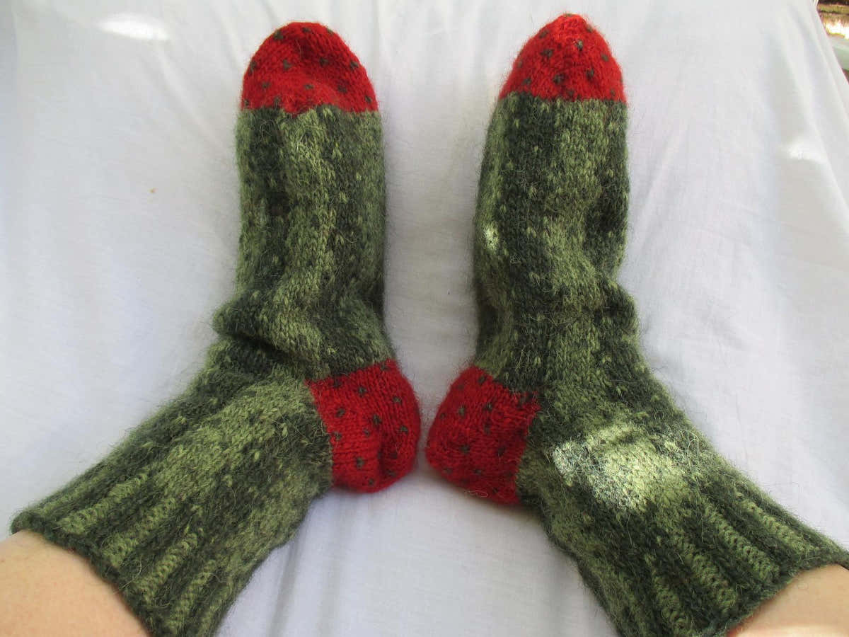 Watermelon Socks in Lett Lopi