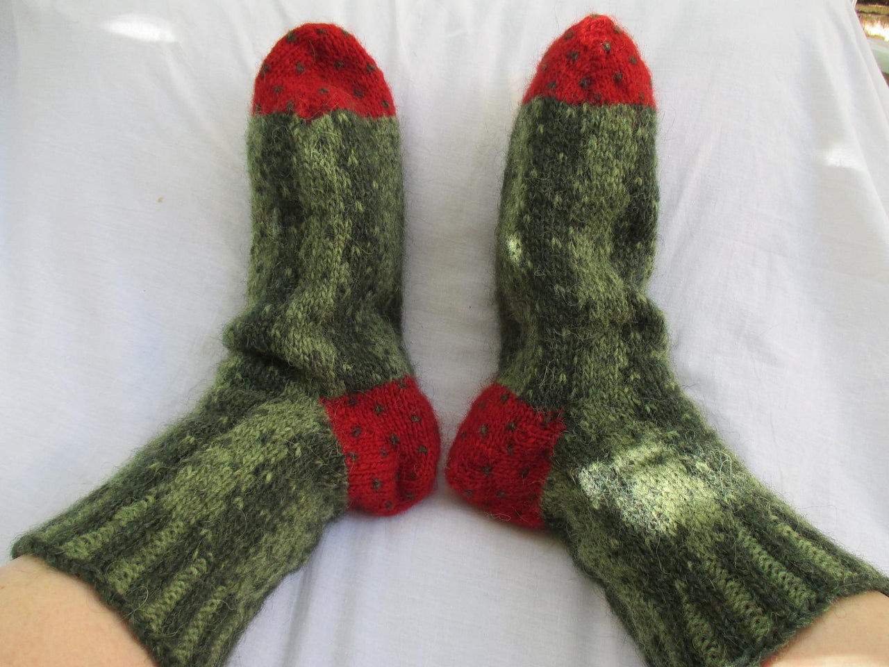 Watermelon Socks in Lett Lopi