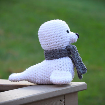 Snowflake the Seal Amigurumi
