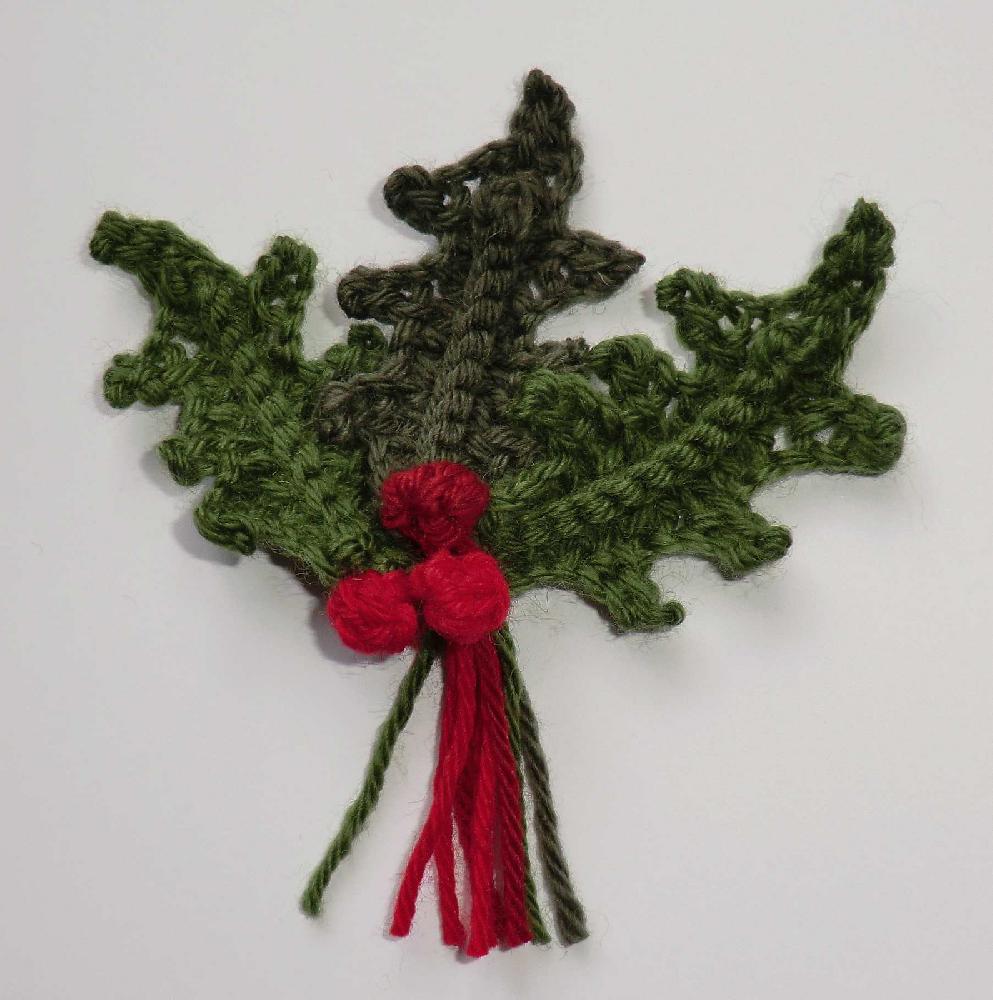 Holly leaves & berries