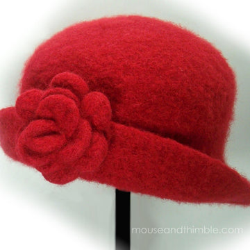 Felted Cloche & Flower Brooch US TERMS 1423