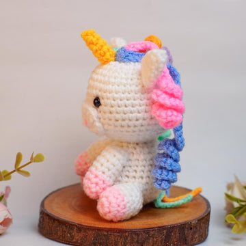 Rainbow unicorn amigurumi crochet pattern