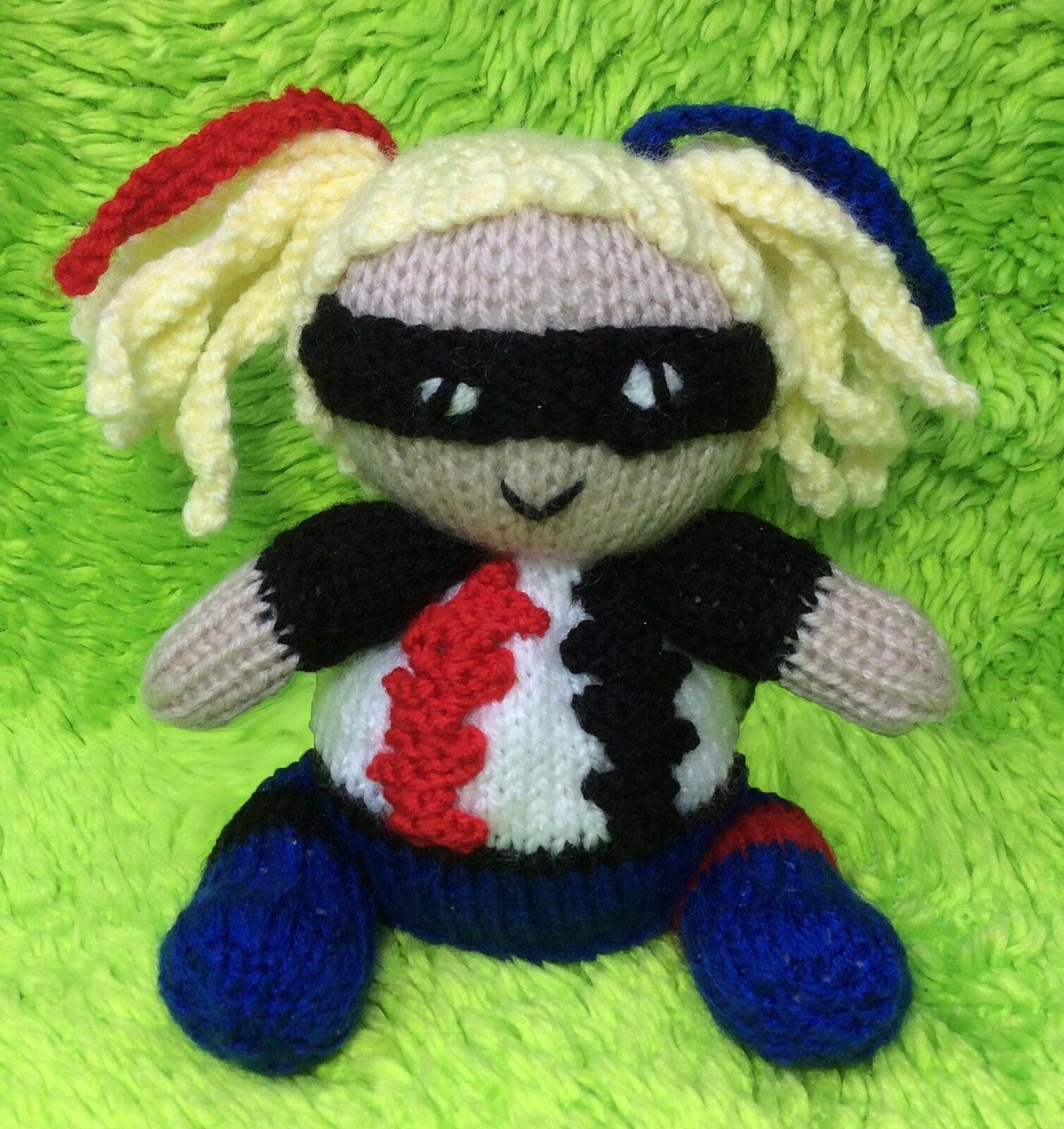Harley Quinn choc orange cover / toy