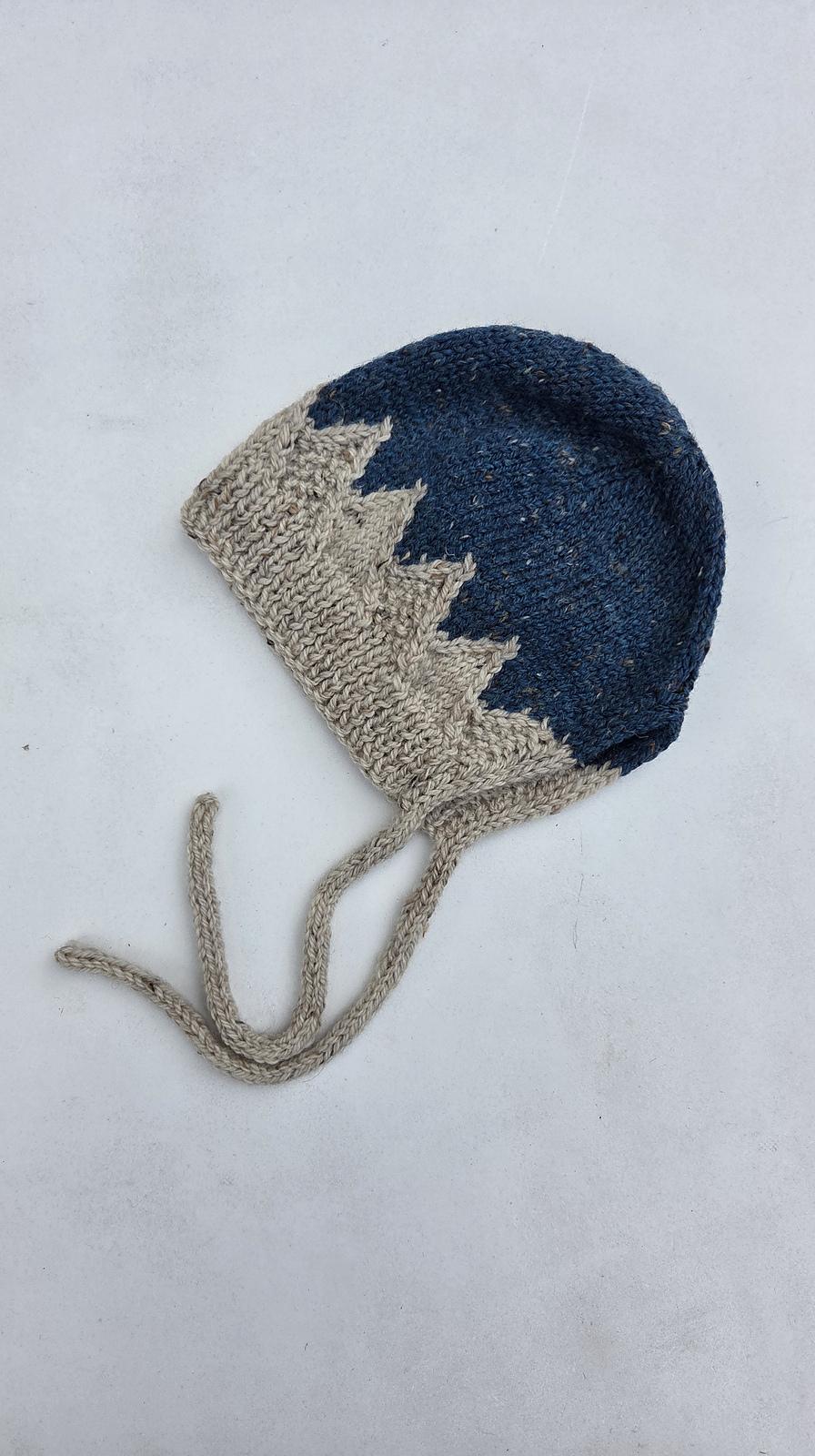 Snowy Mountains Bonnets