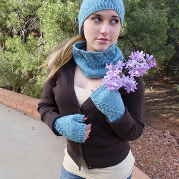 Tearsa Cowl