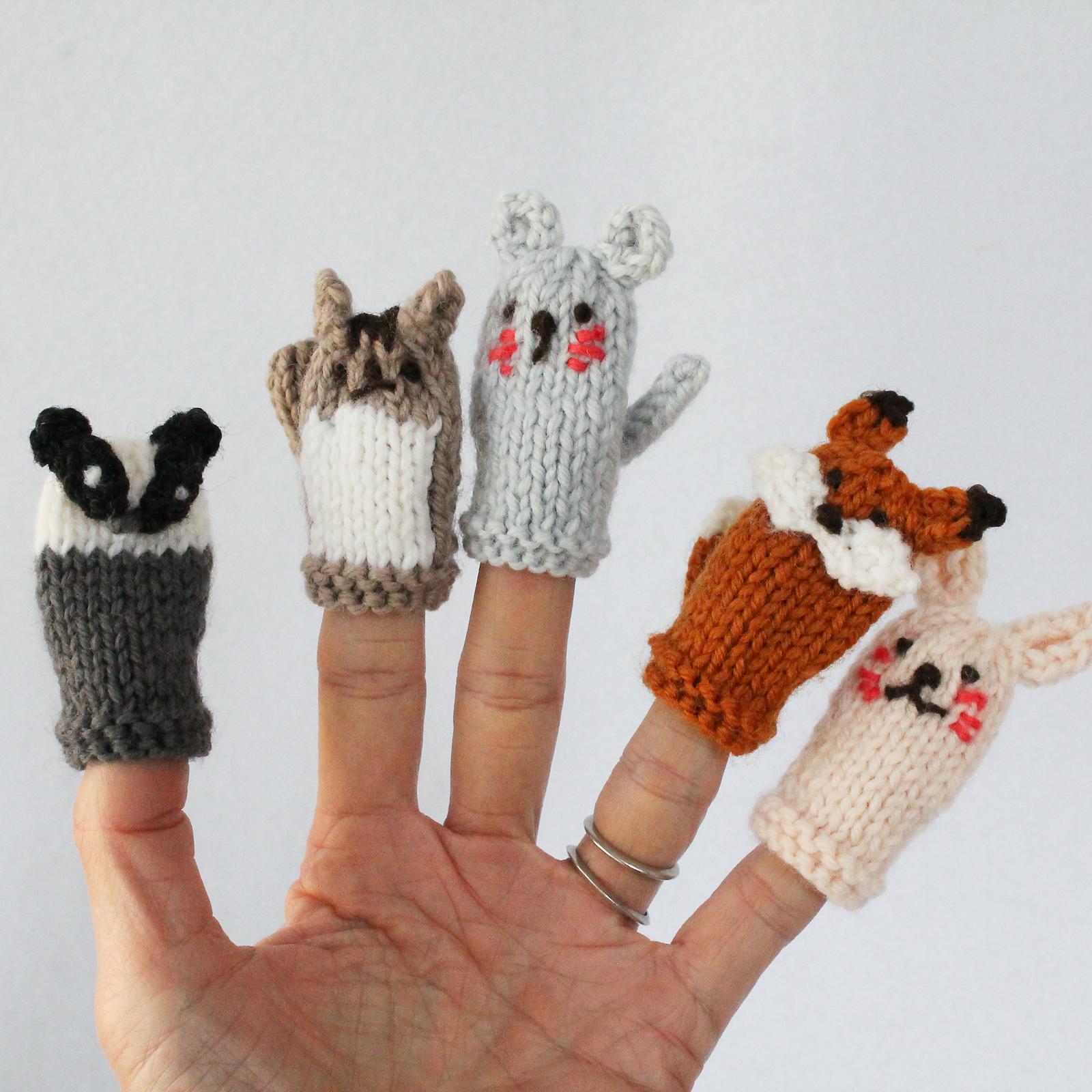 Snow White and Finger Puppets