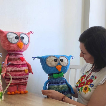Scrap yarn owl