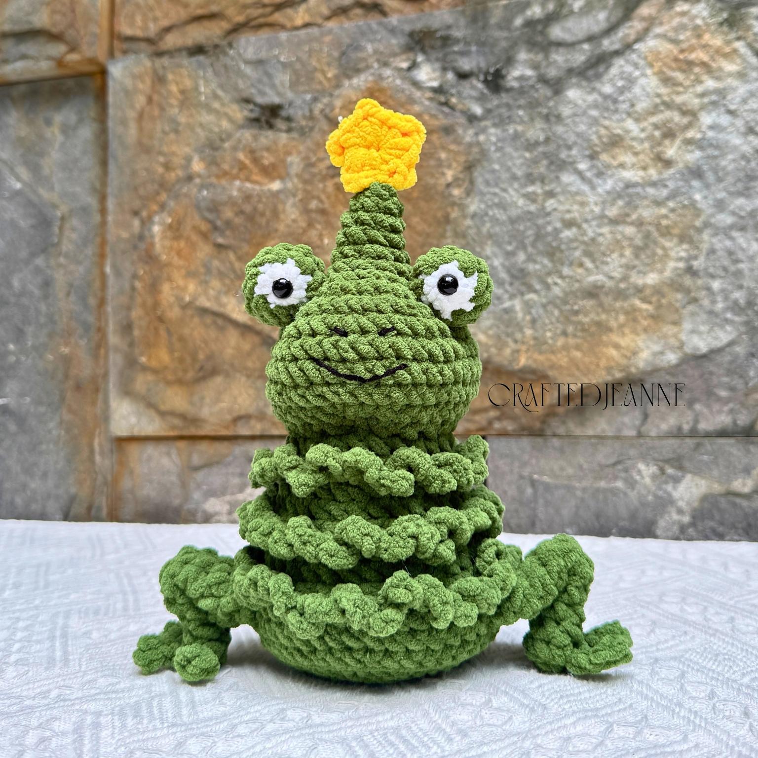 Frog Christmas Tree Amigurumi