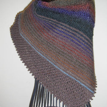 Drop, garter & lace triangular shawl