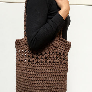 Crochet Bag Pattern: Timeless Tote