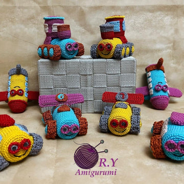Amigurumi Recycle mini happy engines