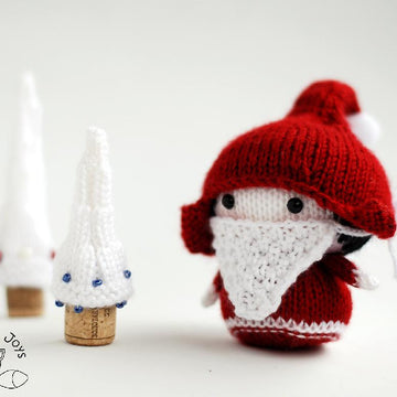 Small Santa Gnome. Tanoshi family Toy.
