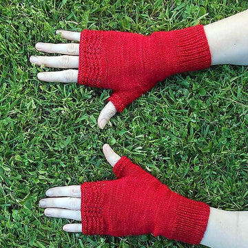 Feathered Mitts
