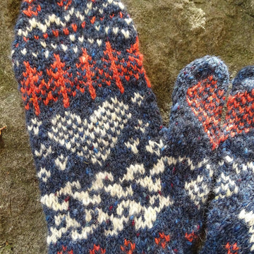 Wild Swans at Coole Mittens