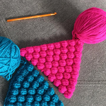 Bobble stitch triangle