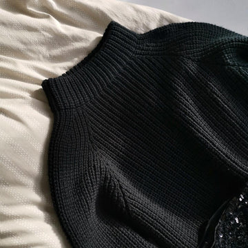 JURI Sweater
