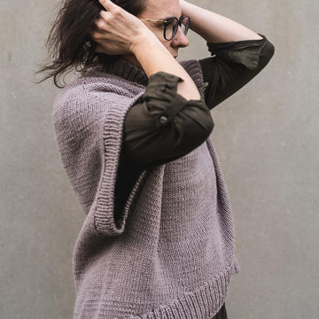 Seamless vest