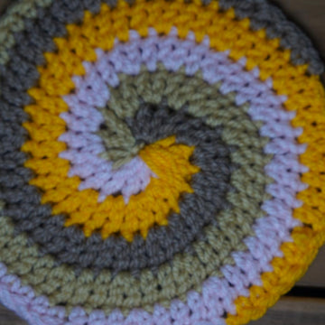 4 colors spiral