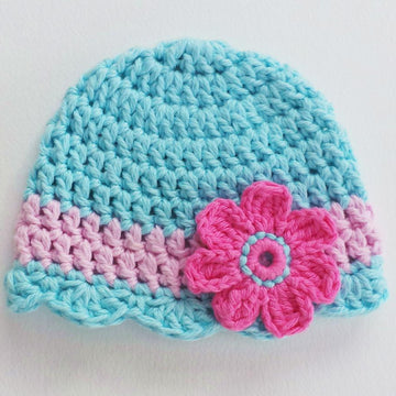 Scalloped Flower Hat