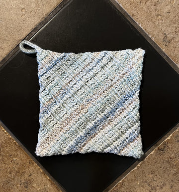 Magic Square Hot Pad -- a loom knit pattern
